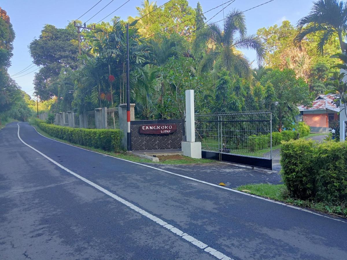 Tangkoko Lodge Bitung Exteriör bild