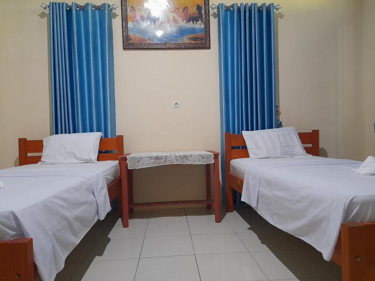 Tangkoko Lodge Bitung Exteriör bild